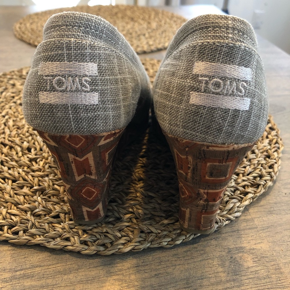 Toms Gray and Brown Wedges - Picture 3 of 6